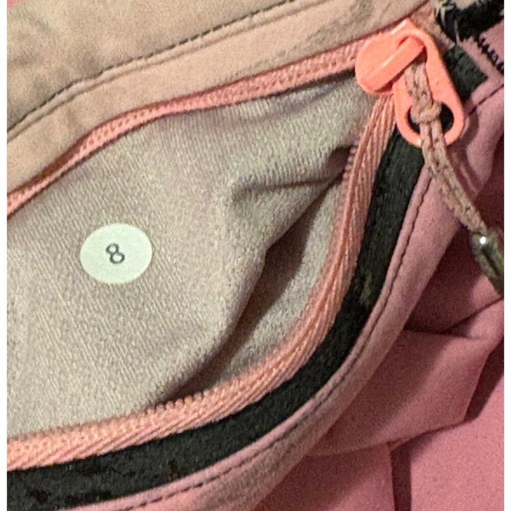 Lululemon Run Pace Tight 25" Bleached Coral Athletic Leggings Zip Pocket Size 8 - Picture 7 of 9